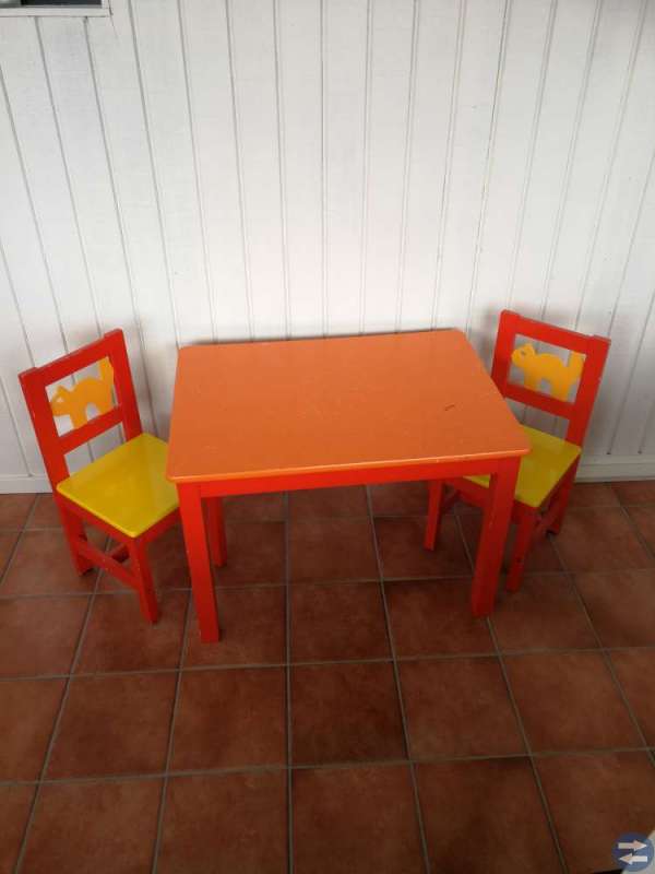 Bord och stolar