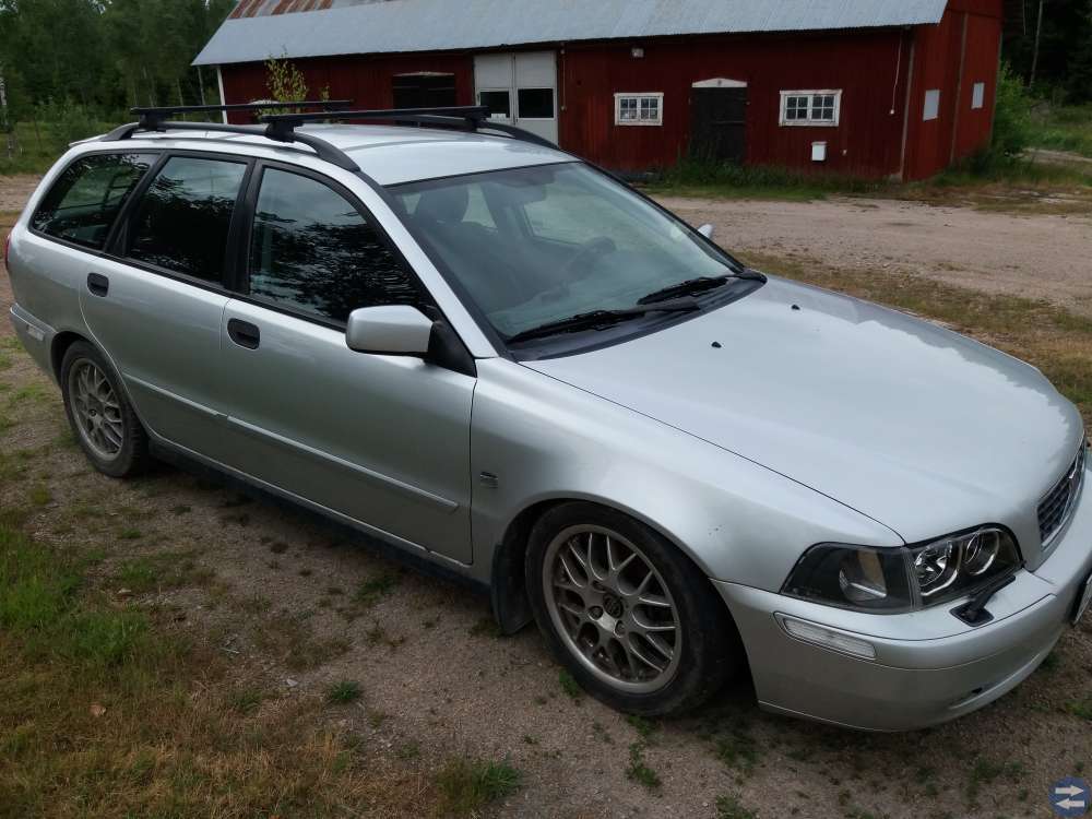 Volvo V40 2.0t