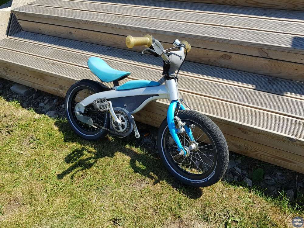 Barncykel BMW original för 3-4 åringar