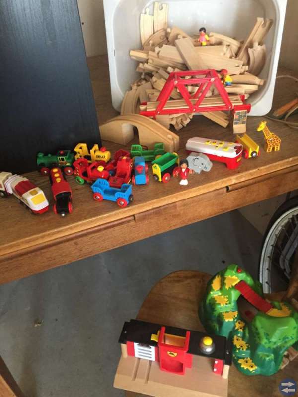 Brio järnväg med tillbehör