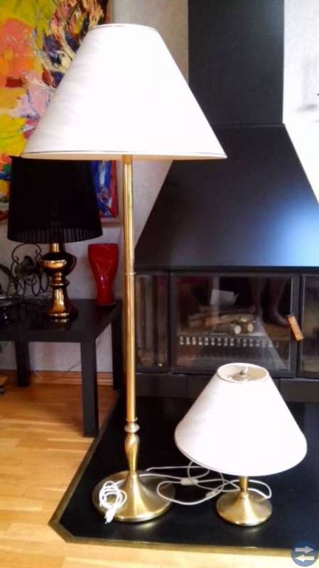 GOLV och BORDSLAMPA