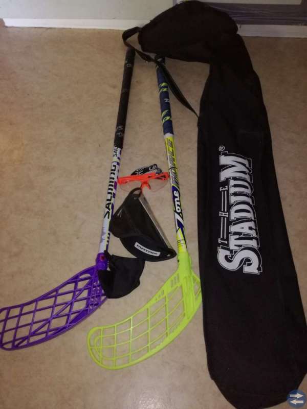 Innebandy klubbor med glasögon