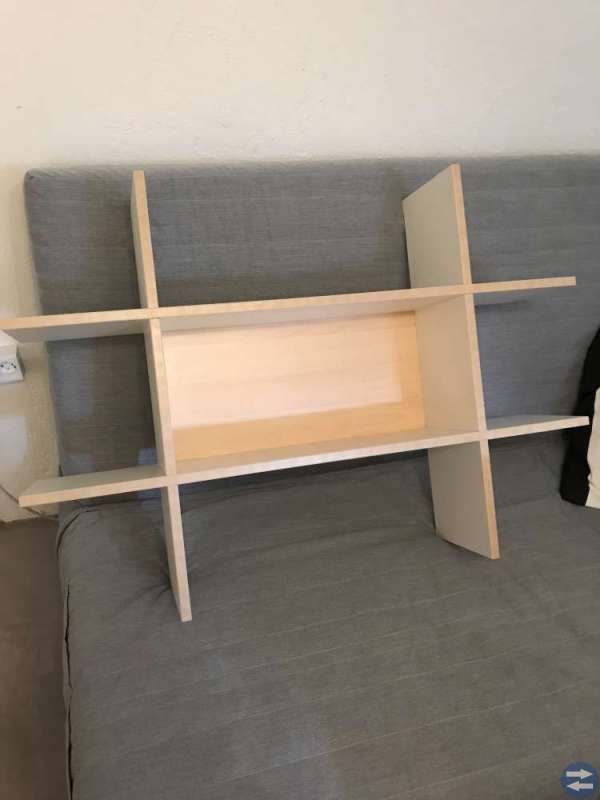 Vägghängd hylla
