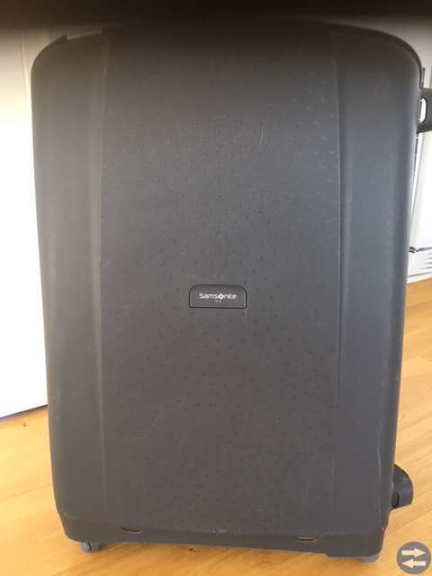 Begagnad resväska Samsonite