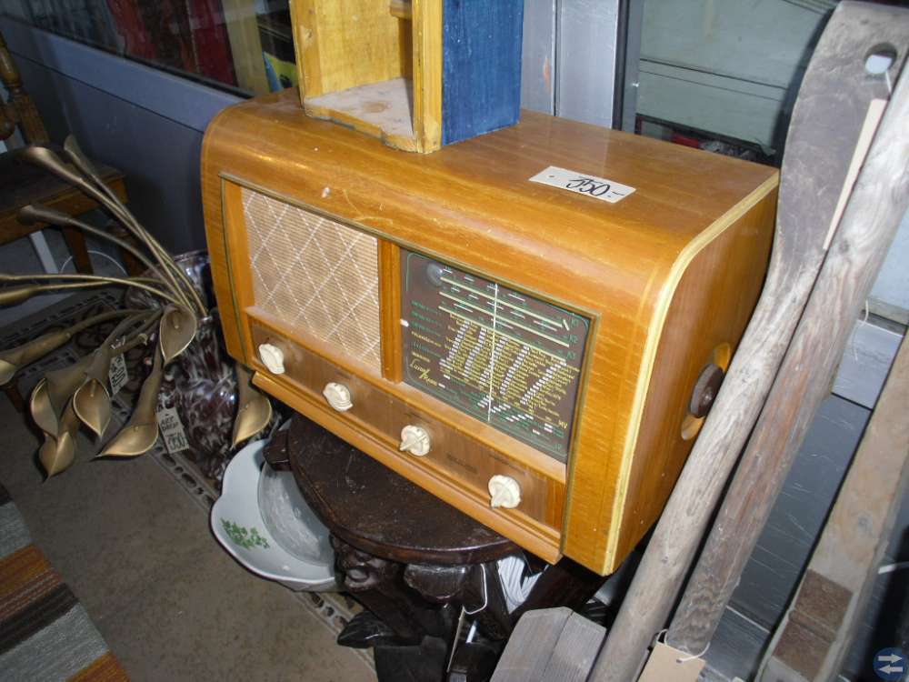 GAMLA RADIOER