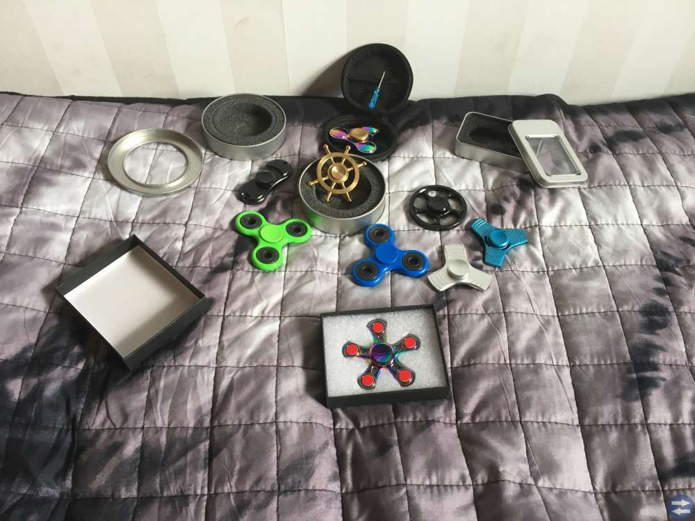 Fidget spinner