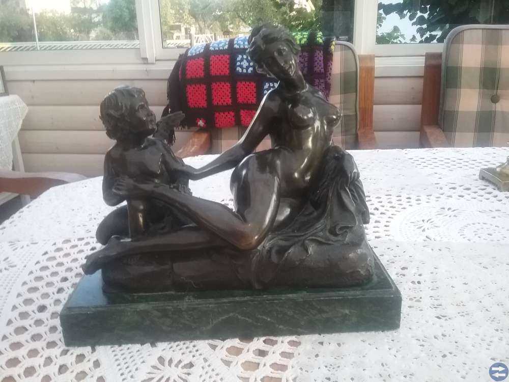 Bronsfigur