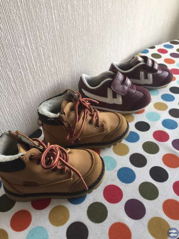 Skor, storlek 23