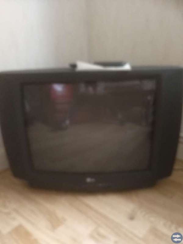 Fungerande ganska smal tjocktv