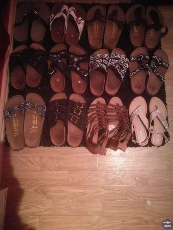 Säljer lite Dam Sandaler