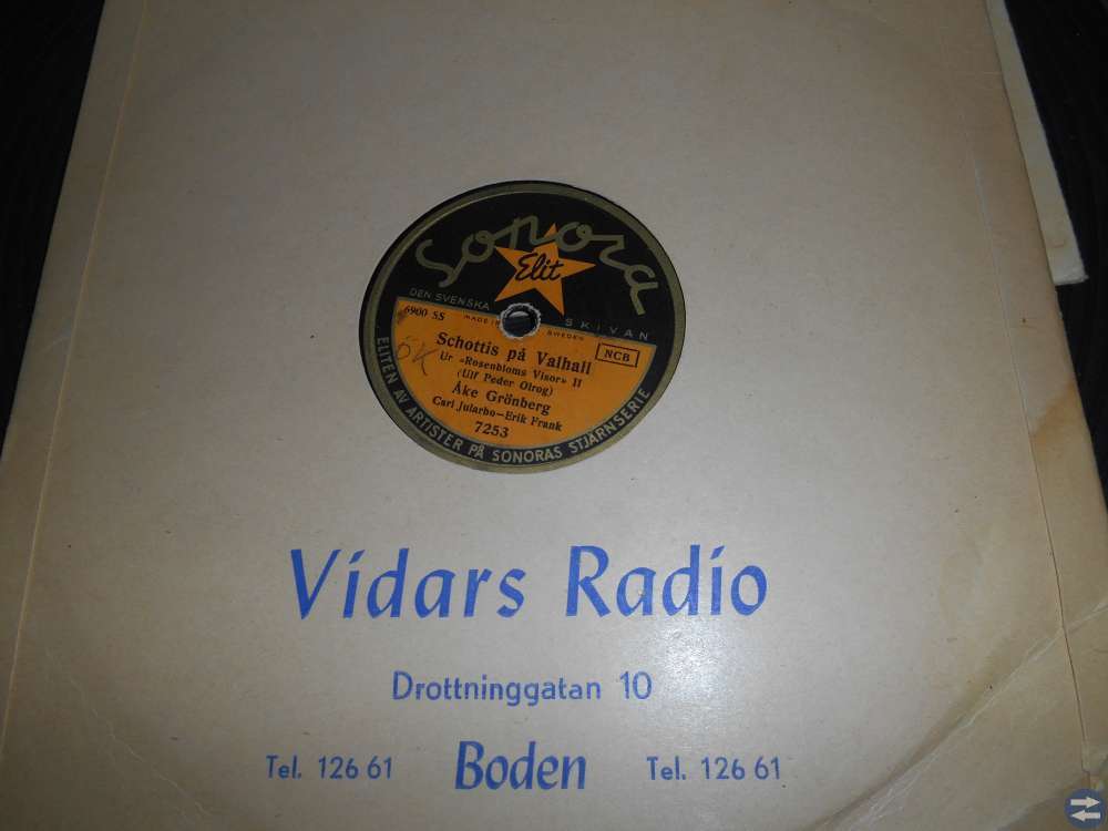 Gammal skiva av Åke Grönberg