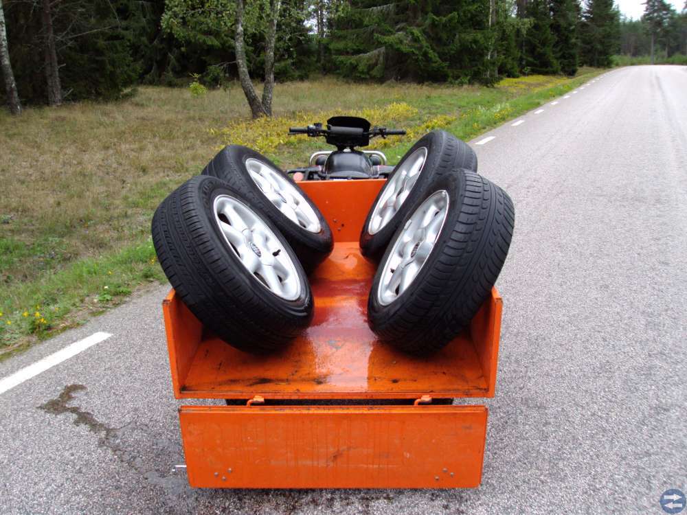 Däck volvo 850 1992 4 bultad Enda året det var det