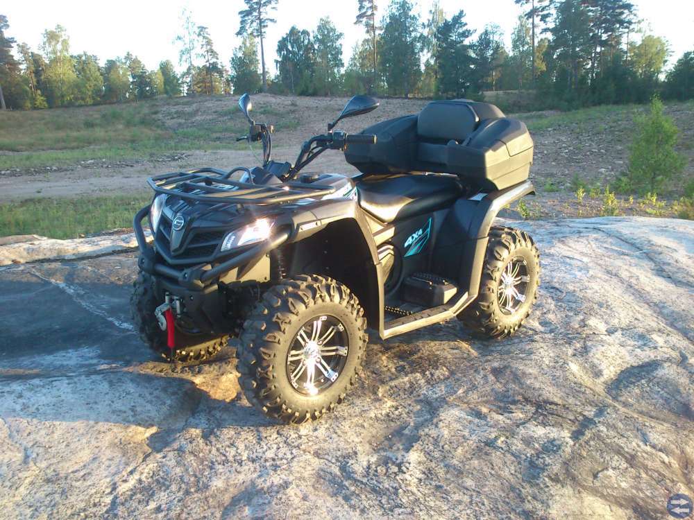 CF Moto 450L EFI Plog på köpet -16