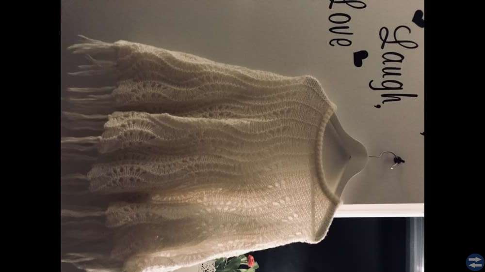 Vit poncho