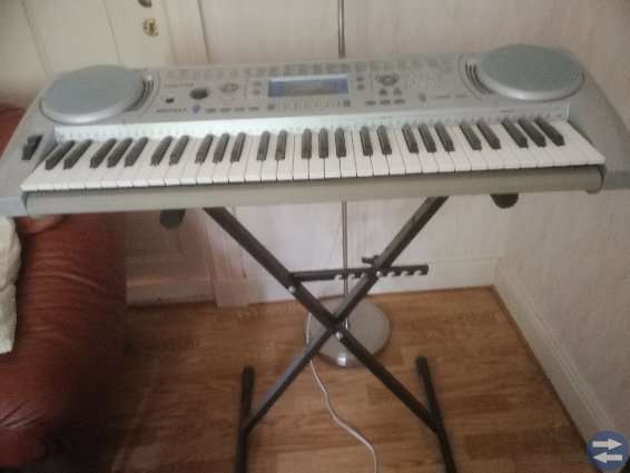 Keyboard medeli mc70