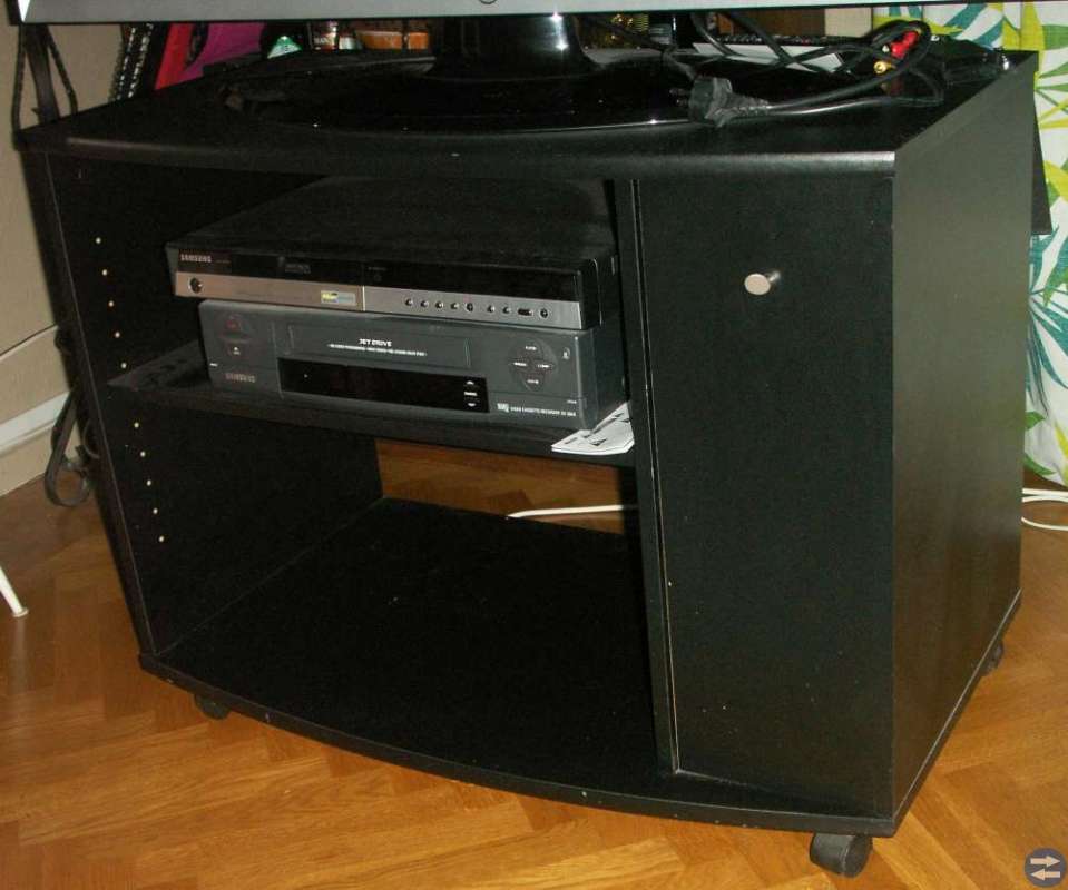 TV-bänk