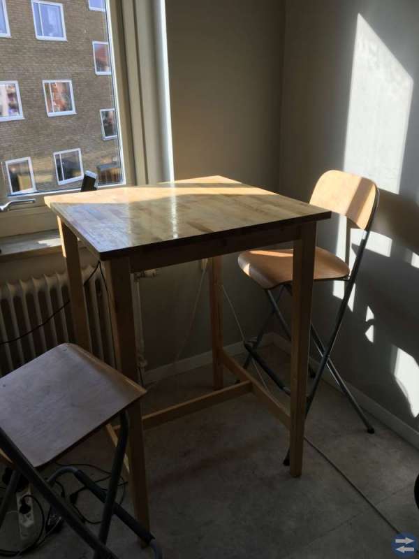 Pub-bord + 2 stolar
