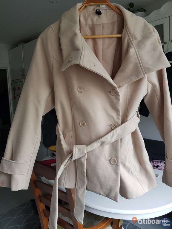 Kort kappa i beige