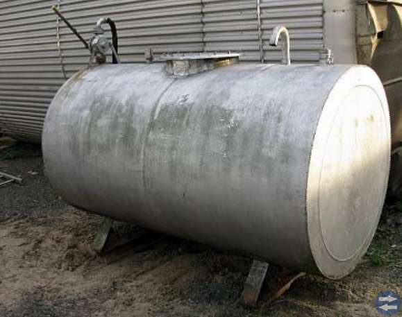 Dieseltank äldre modell av plåt