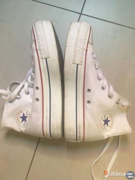 Converse skor med platå