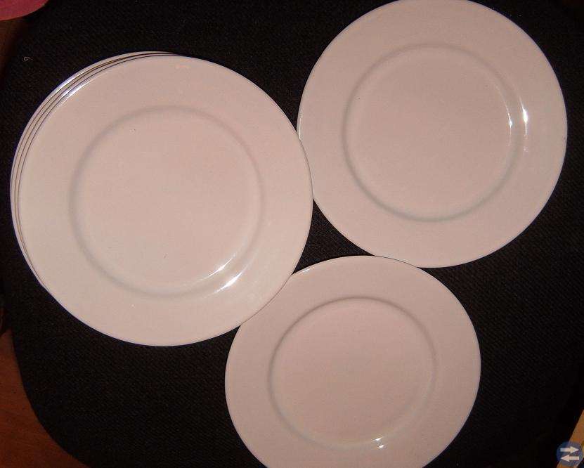 32 st Vita tallrikar 19 cm i diameter