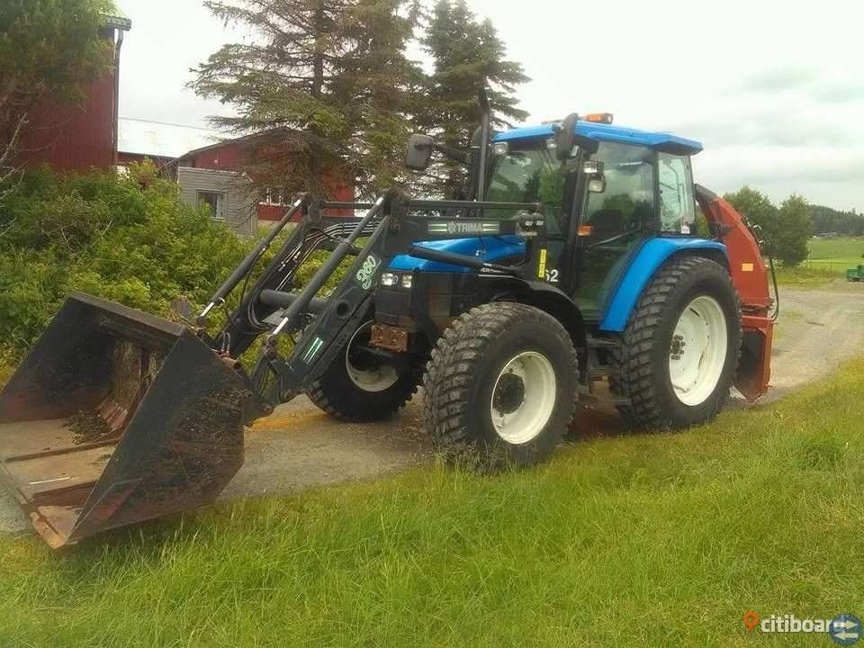 Traktor New Holland ts110