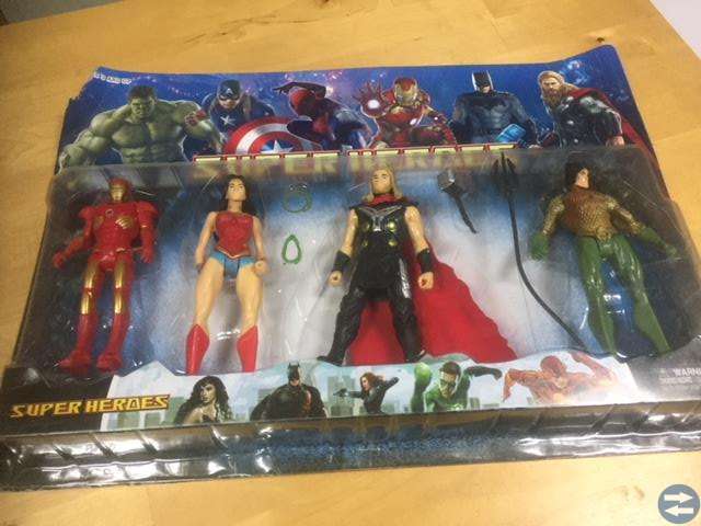 SUPER HEROS 4 ST
