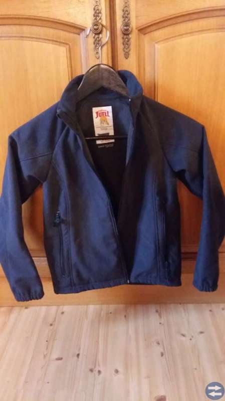 Helly Hansen softshell jacka stl 134