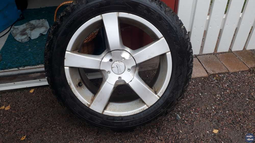 Dubbdäck: V70 Firestone 205/55/R16 alu.