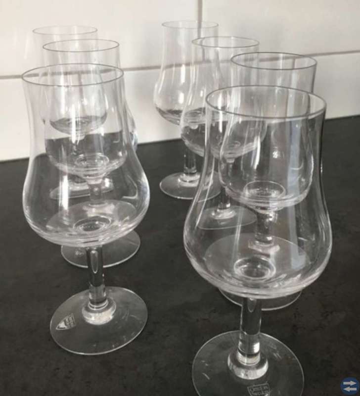 Köpes vinprovarglas