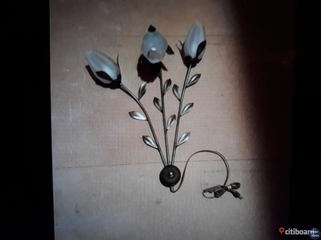 Fin vägglampa