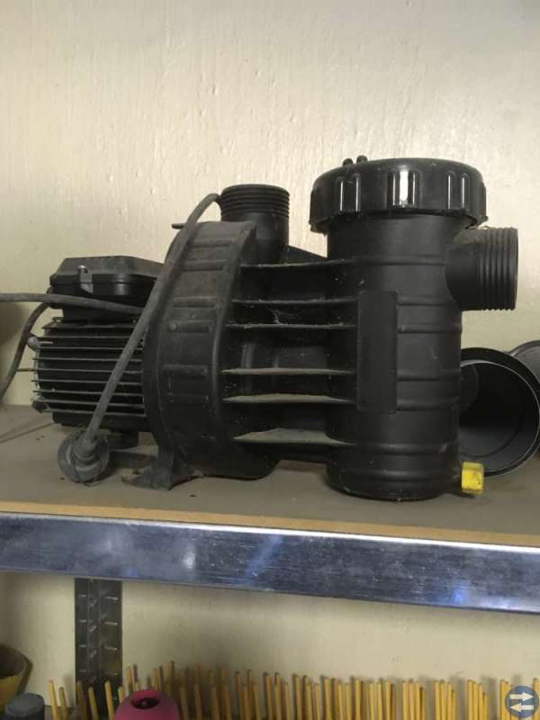 Poolpump