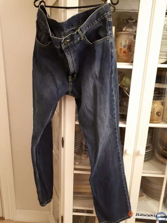 Jeans säljes