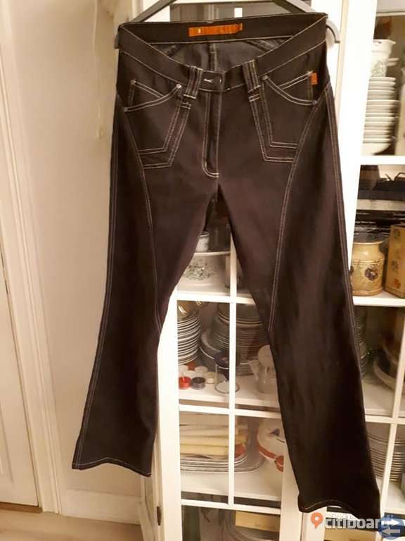 Jeans säljes
