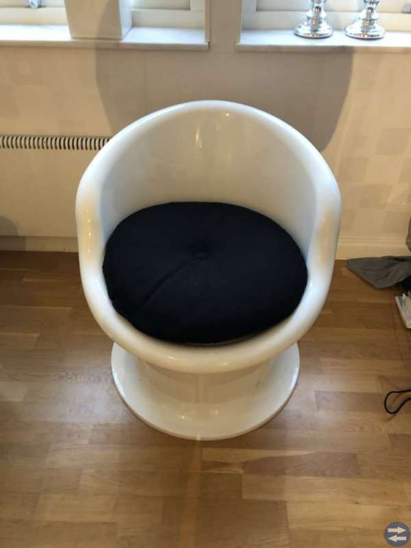 Stol med förvaring i