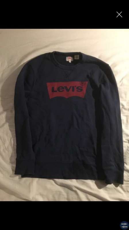 Levis sweatshirt