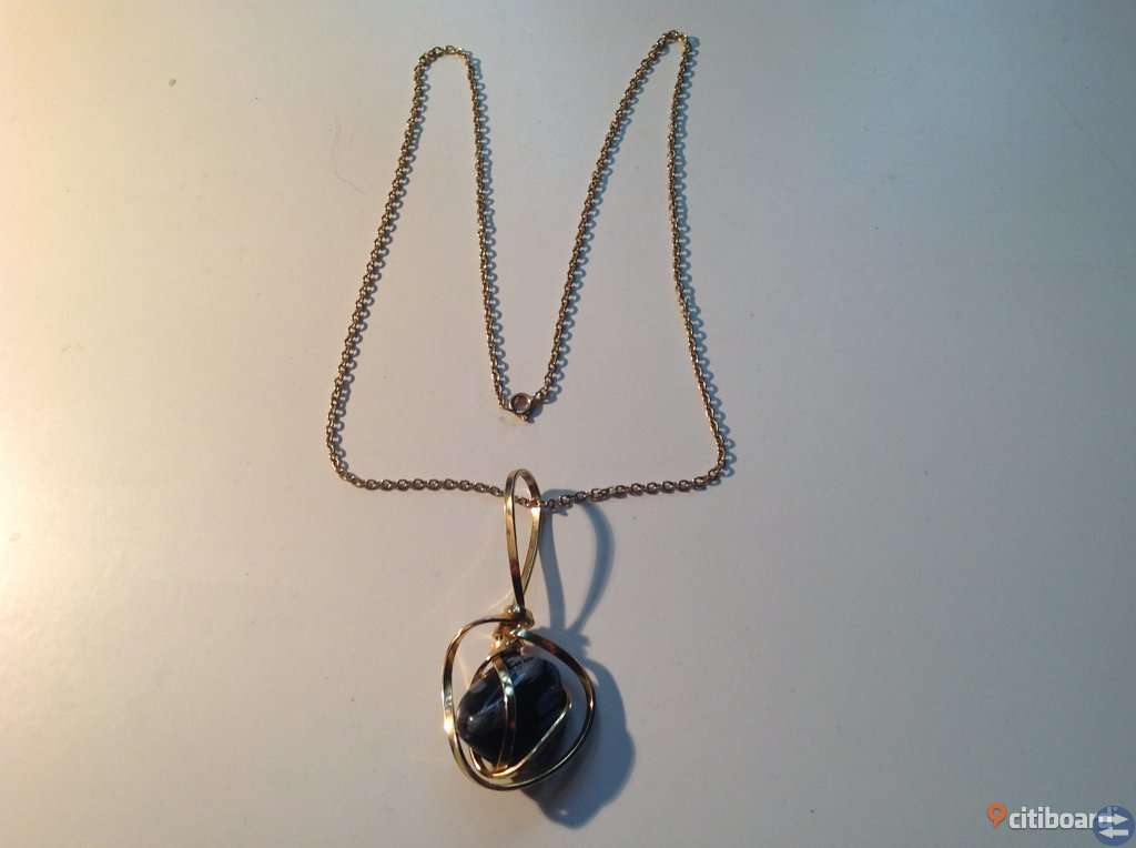 Halsband