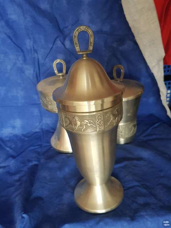 Svensktillverkad Tennpokal