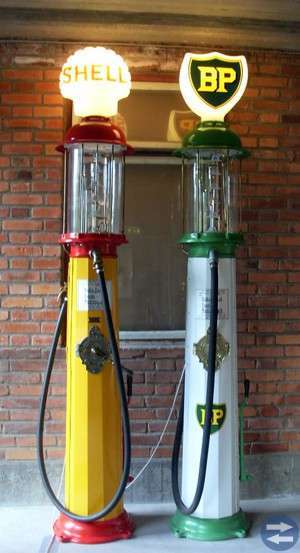 Sökes bensinpump