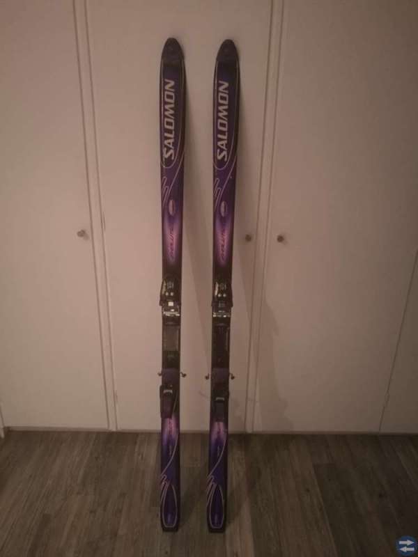Slalomskidor 165långa ny slipade