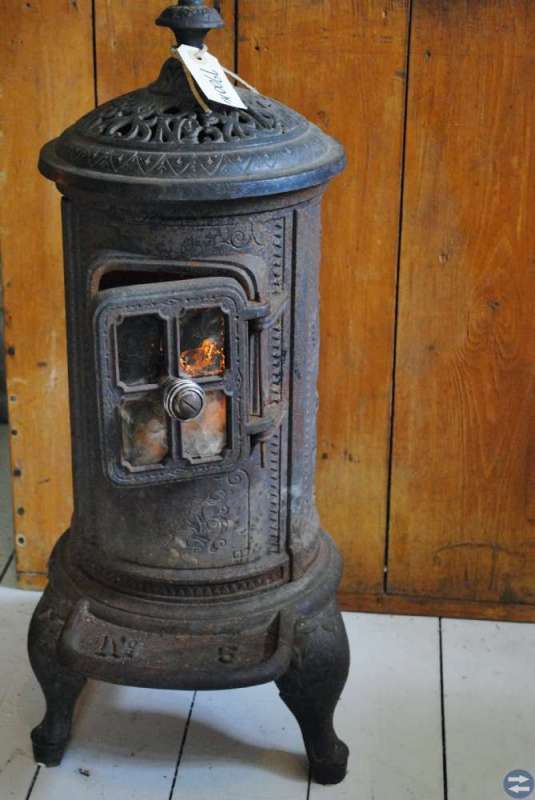Sökes! Gammal kamin
