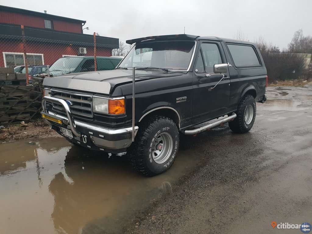 Ford bronco