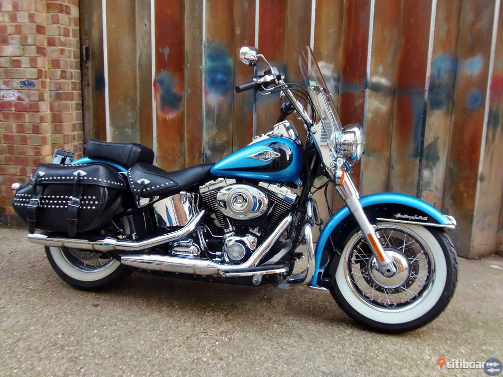 2011 Harley- Davidson FLSTC Heritage