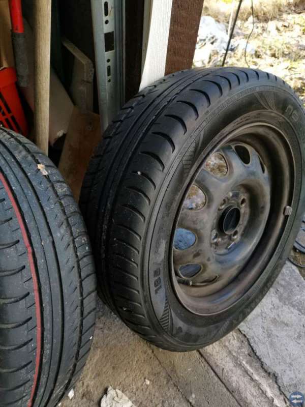 Fina Nokian sommardäck 185/60 R14