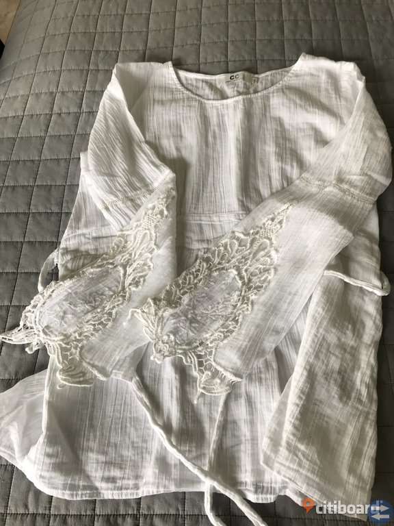 Vit Blus