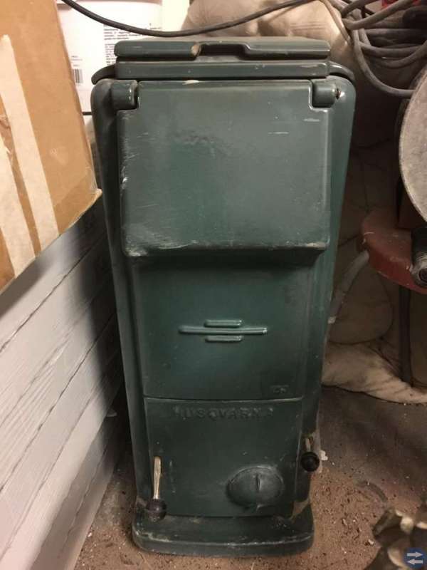 Laminat golv / Kamin/cement blandare/fläkt - Uddevallatorget.se