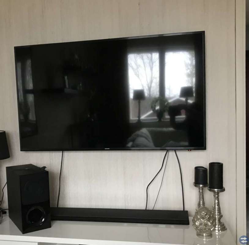 TV och Sony home sound bar
