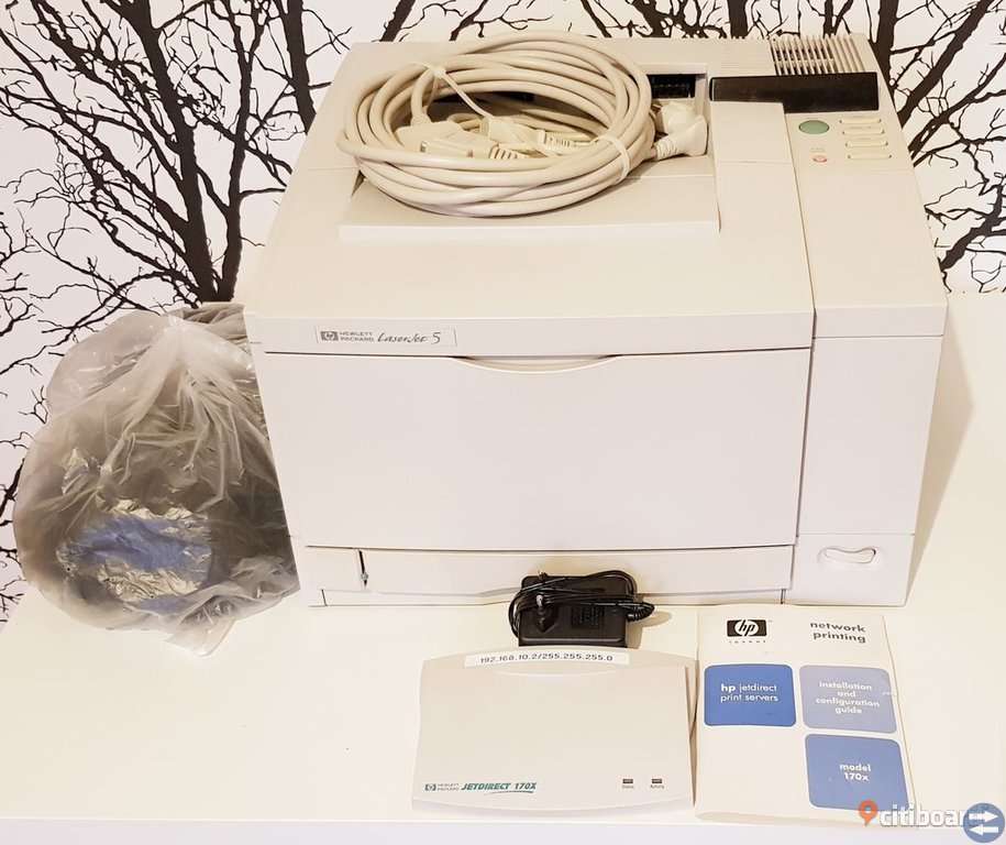Laserskrivare HP Laserjet 5 och skrivarserver.