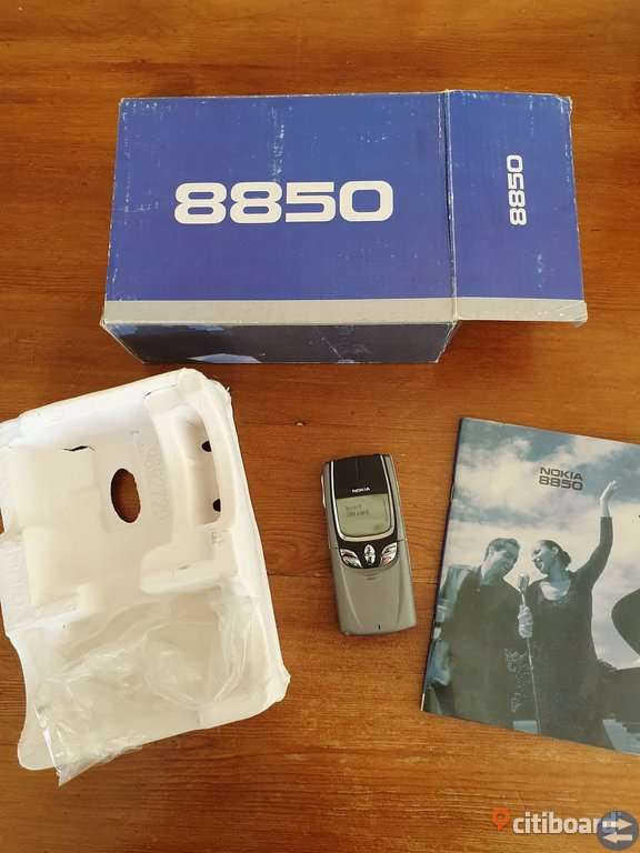 Nokia 8850 klassiker.