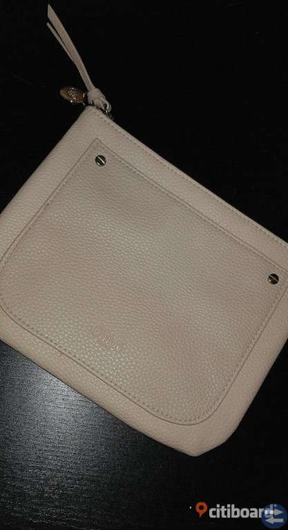 Chloe Pouch/nescessär/plånbok
